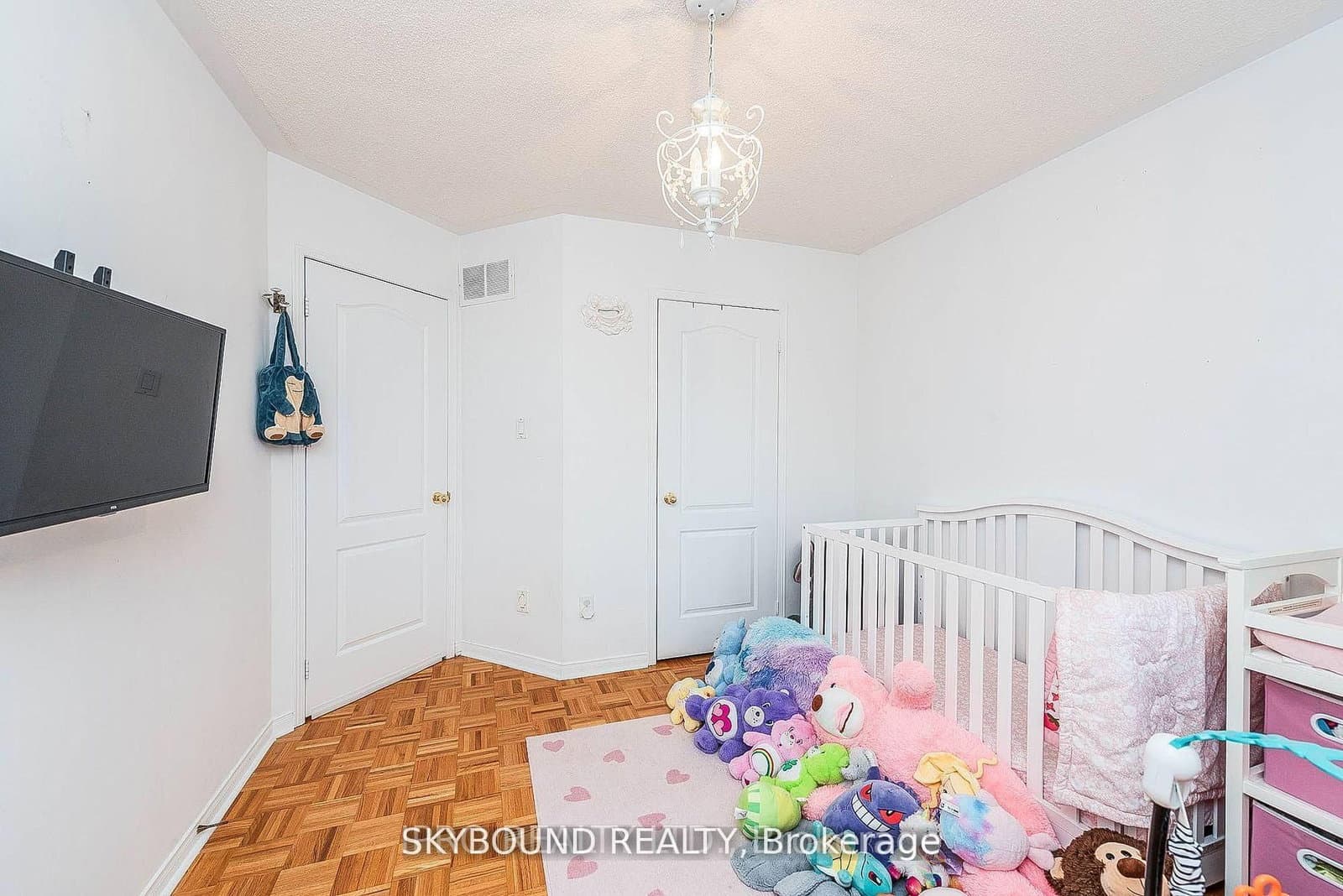 66 Skylark Drive thumbnail 23