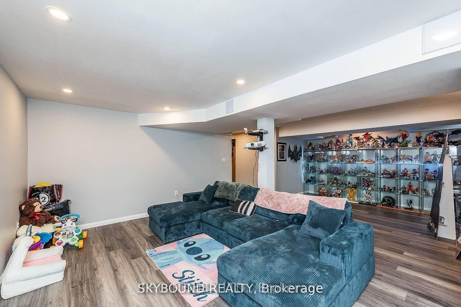 66 Skylark Drive thumbnail 29