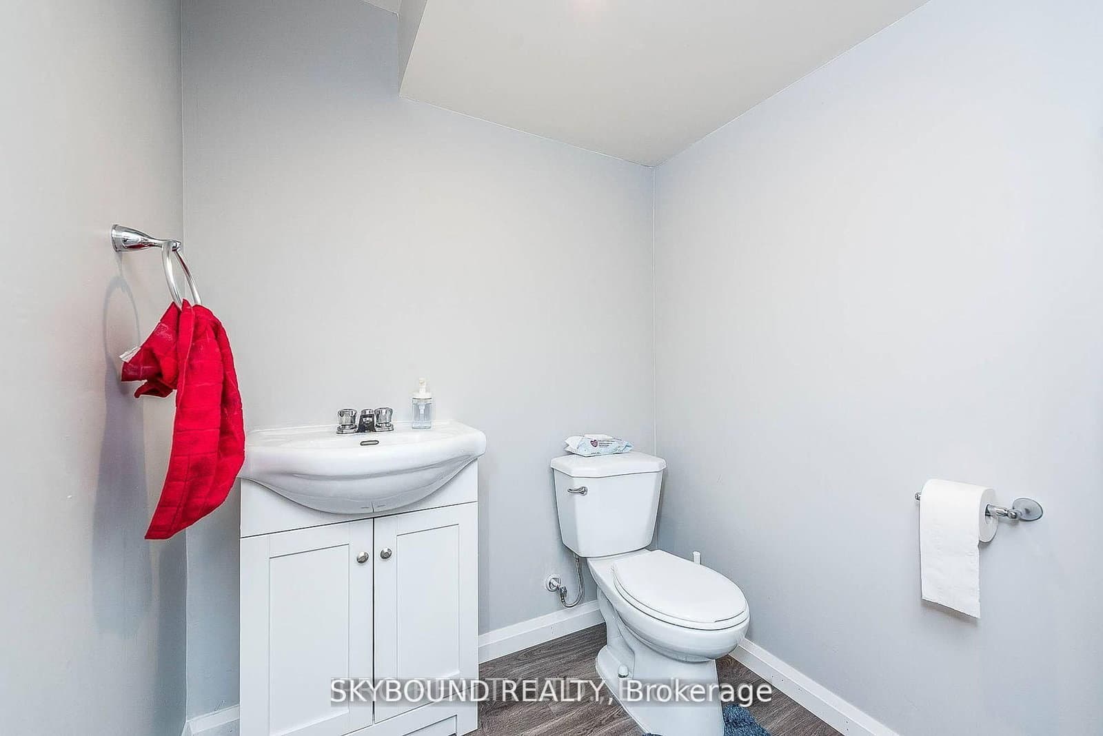 66 Skylark Drive thumbnail 31