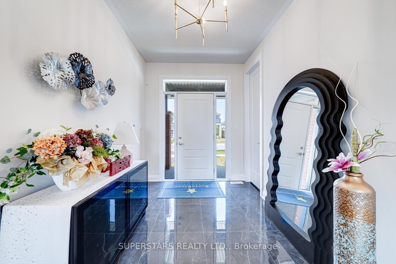 33 John Dallimore Drive thumbnail 2