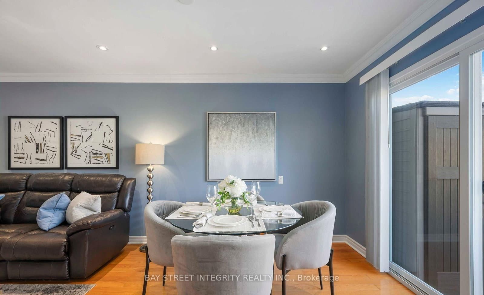 22 Dunbar Crescent thumbnail 4
