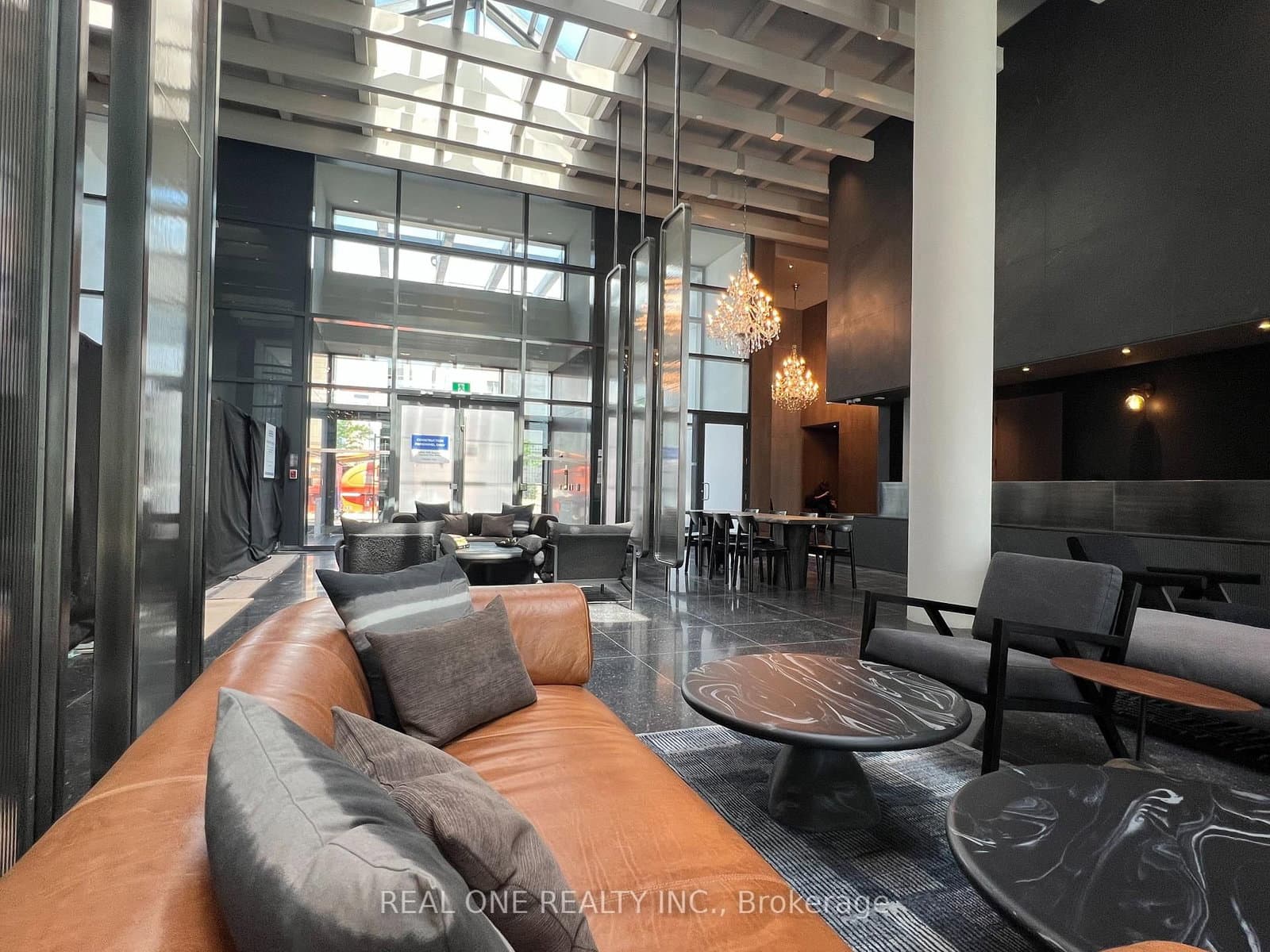 28 Interchange Way, Unit 3611 thumbnail 3
