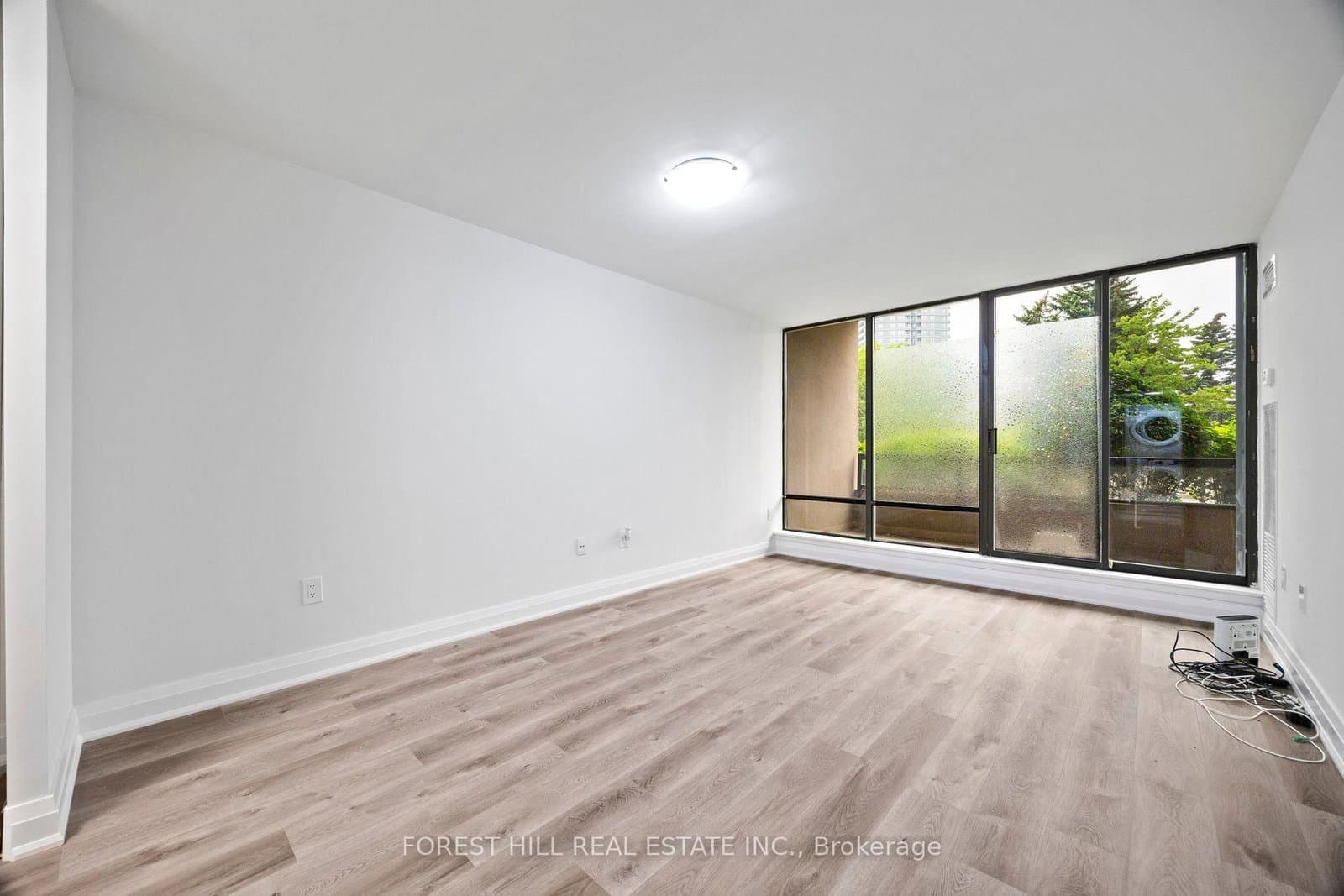 7420 Bathurst Street, Unit 101 thumbnail 16