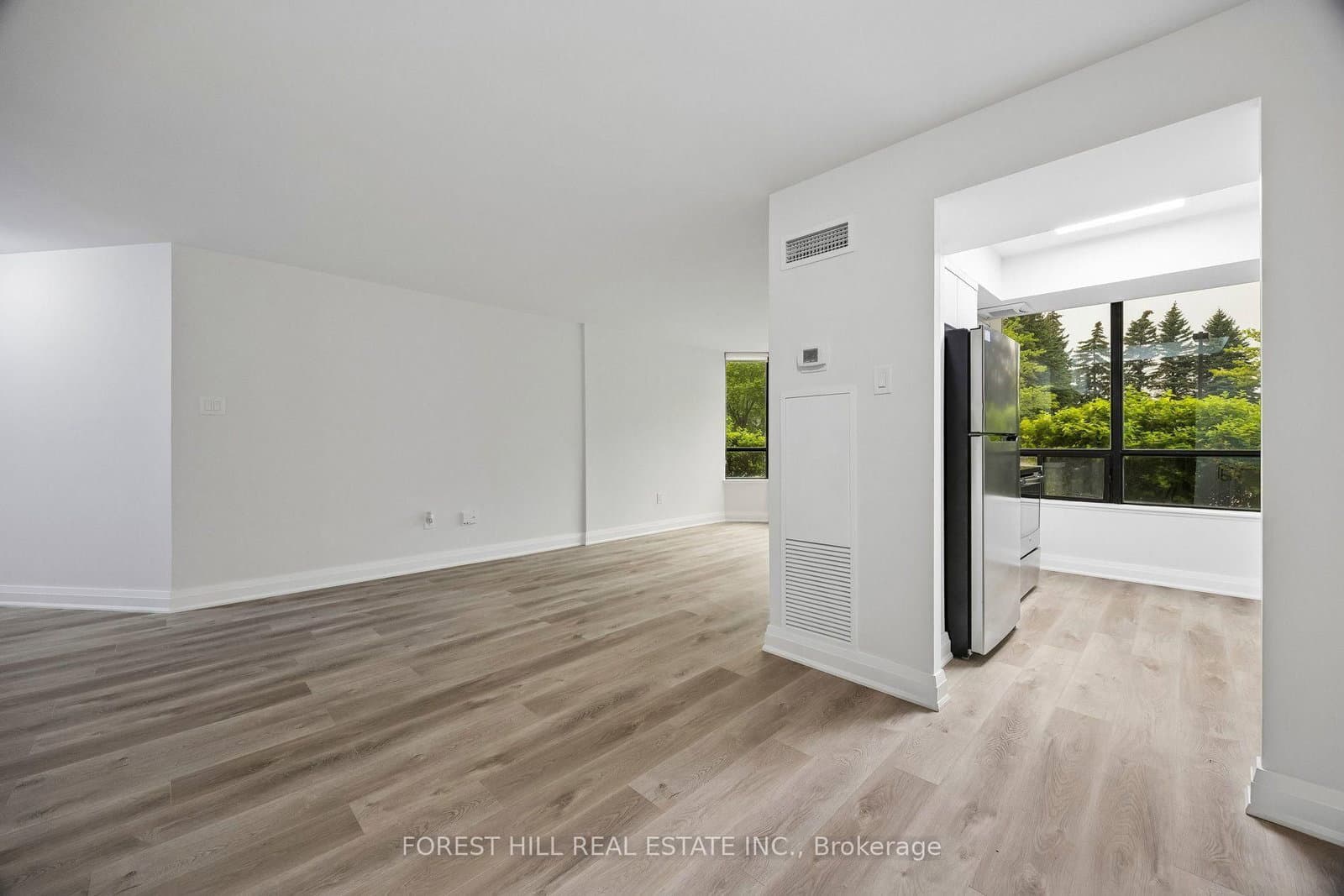 7420 Bathurst Street, Unit 101 thumbnail 8
