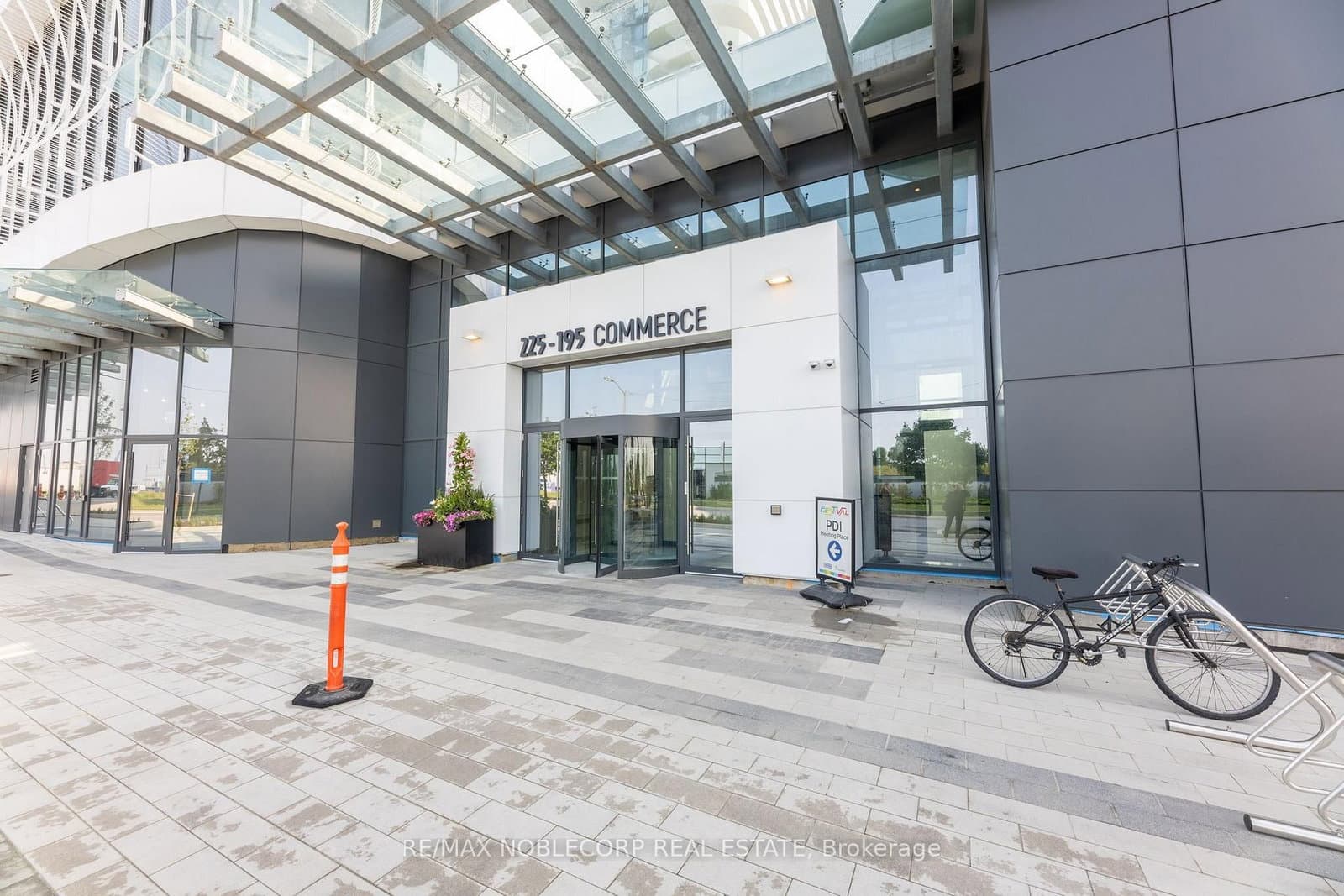 195 Commerce Street, Unit 5317 thumbnail 2