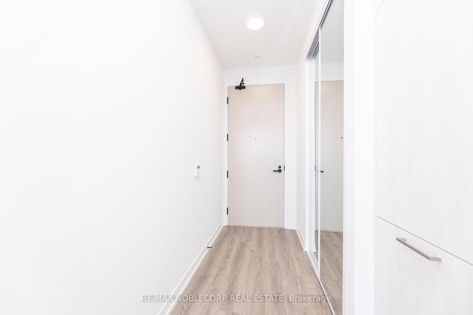 195 Commerce Street, Unit 5317 thumbnail 3