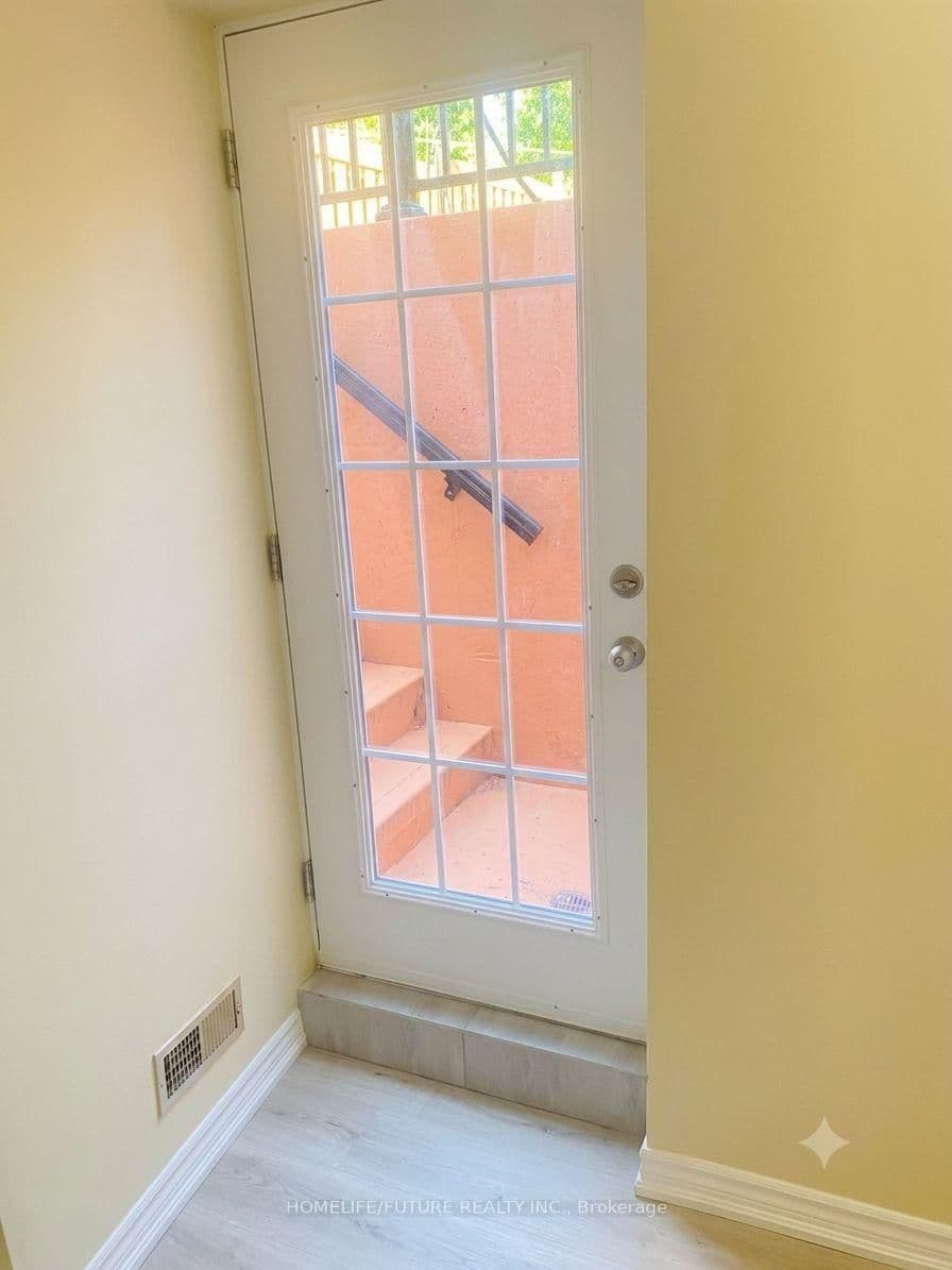 22 Treeline Court, Unit Bsmt thumbnail 8