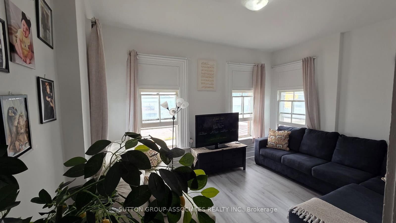 65 Holland Street W, Unit 3 - Image 1