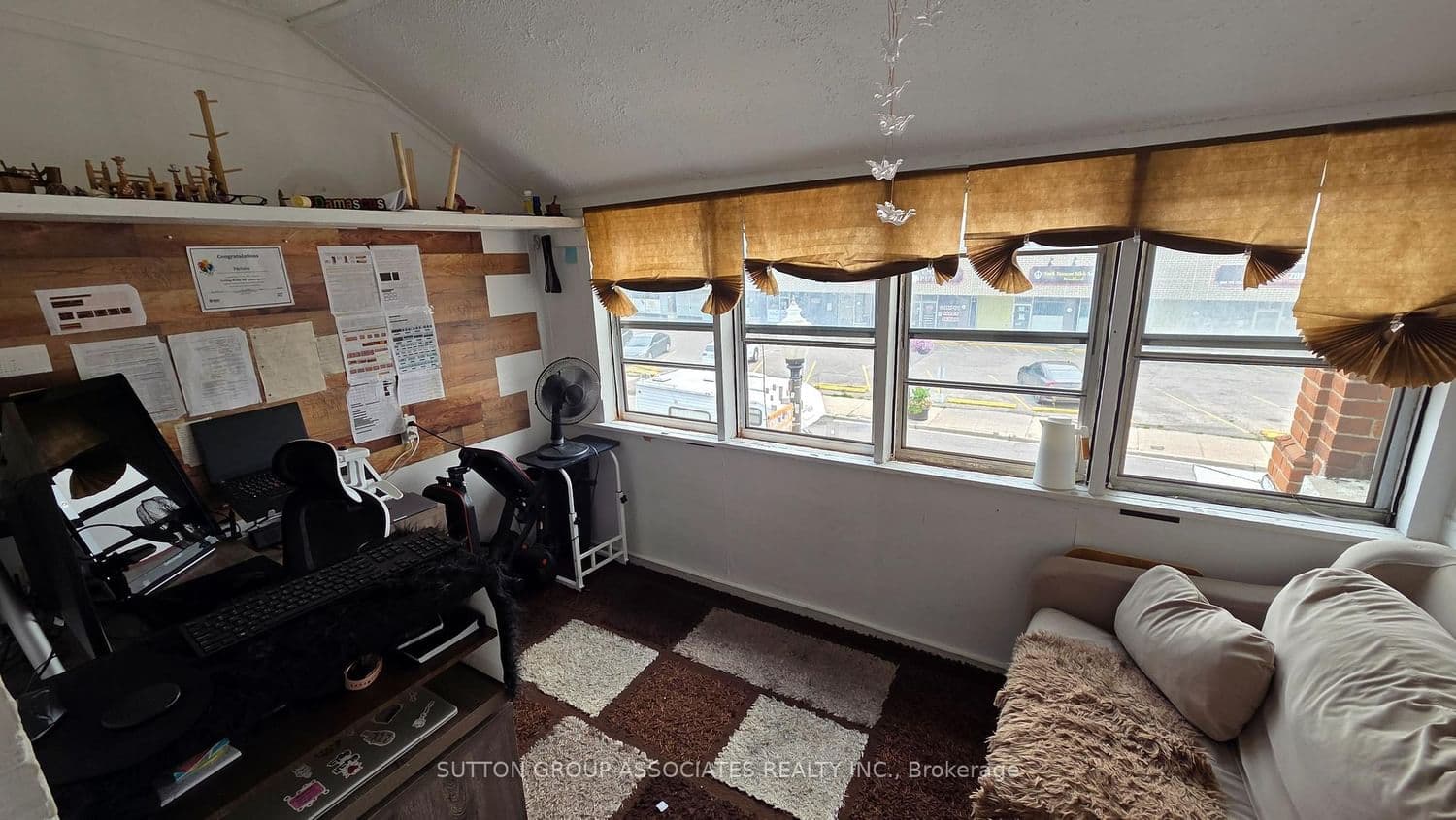 65 Holland Street W, Unit 3 thumbnail 11