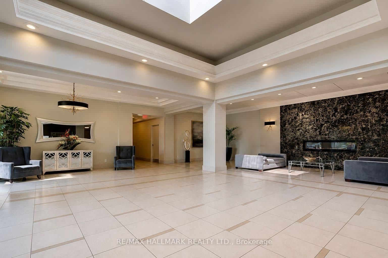60 Disera Drive, Unit 307 thumbnail 32