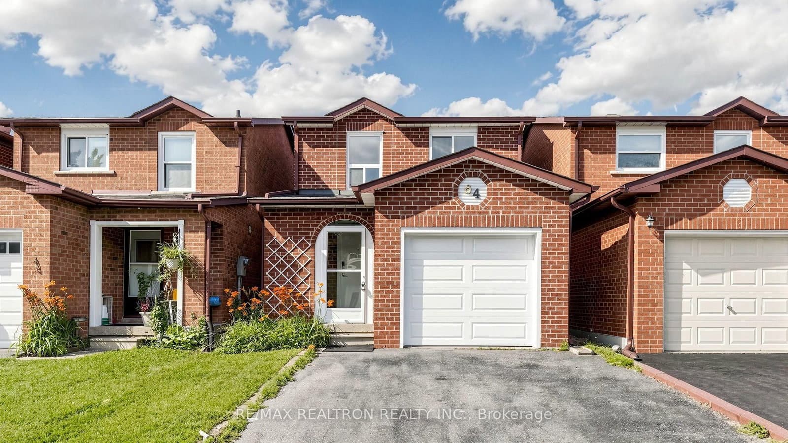64 Dunbar Crescent - Image 1
