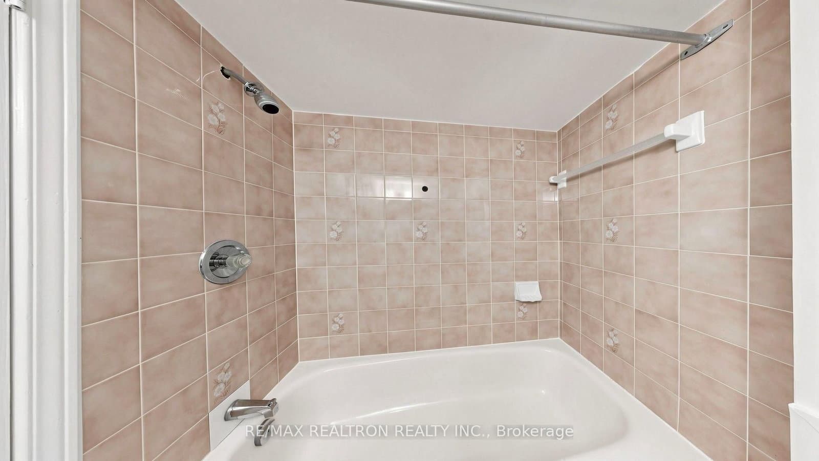 64 Dunbar Crescent thumbnail 33