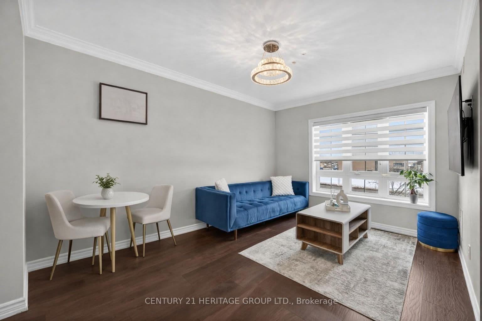 112 Simcoe Road, Unit 214 - Image 1