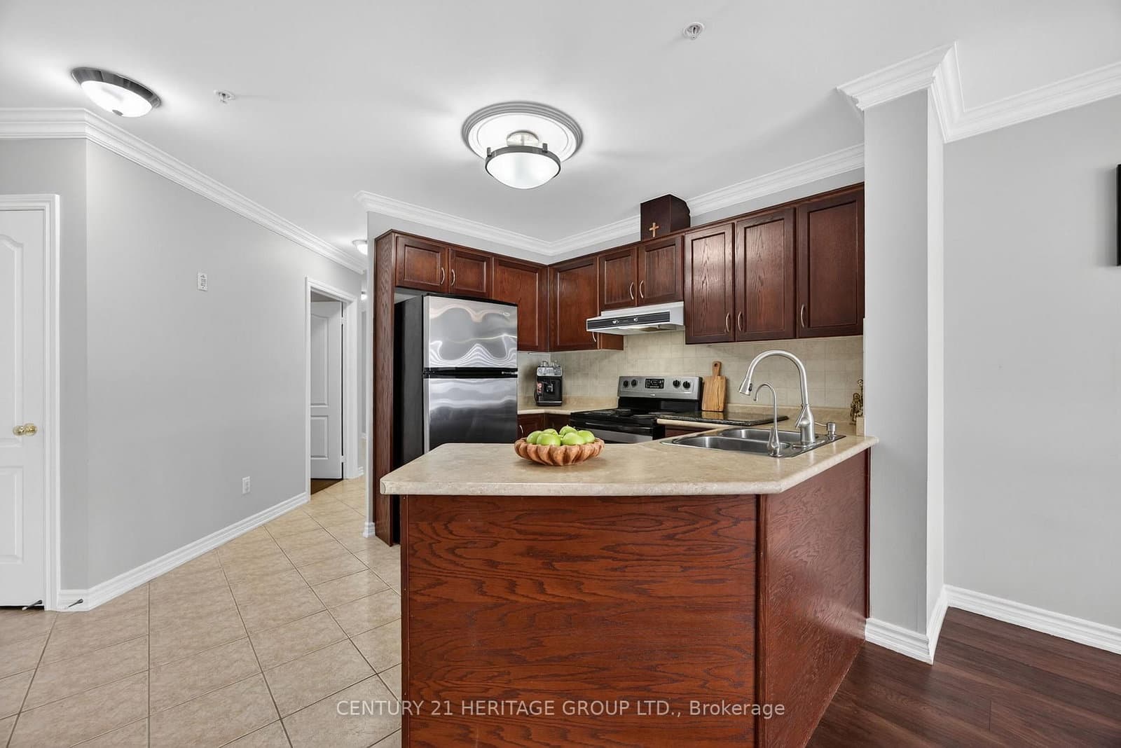 112 Simcoe Road, Unit 214 thumbnail 10