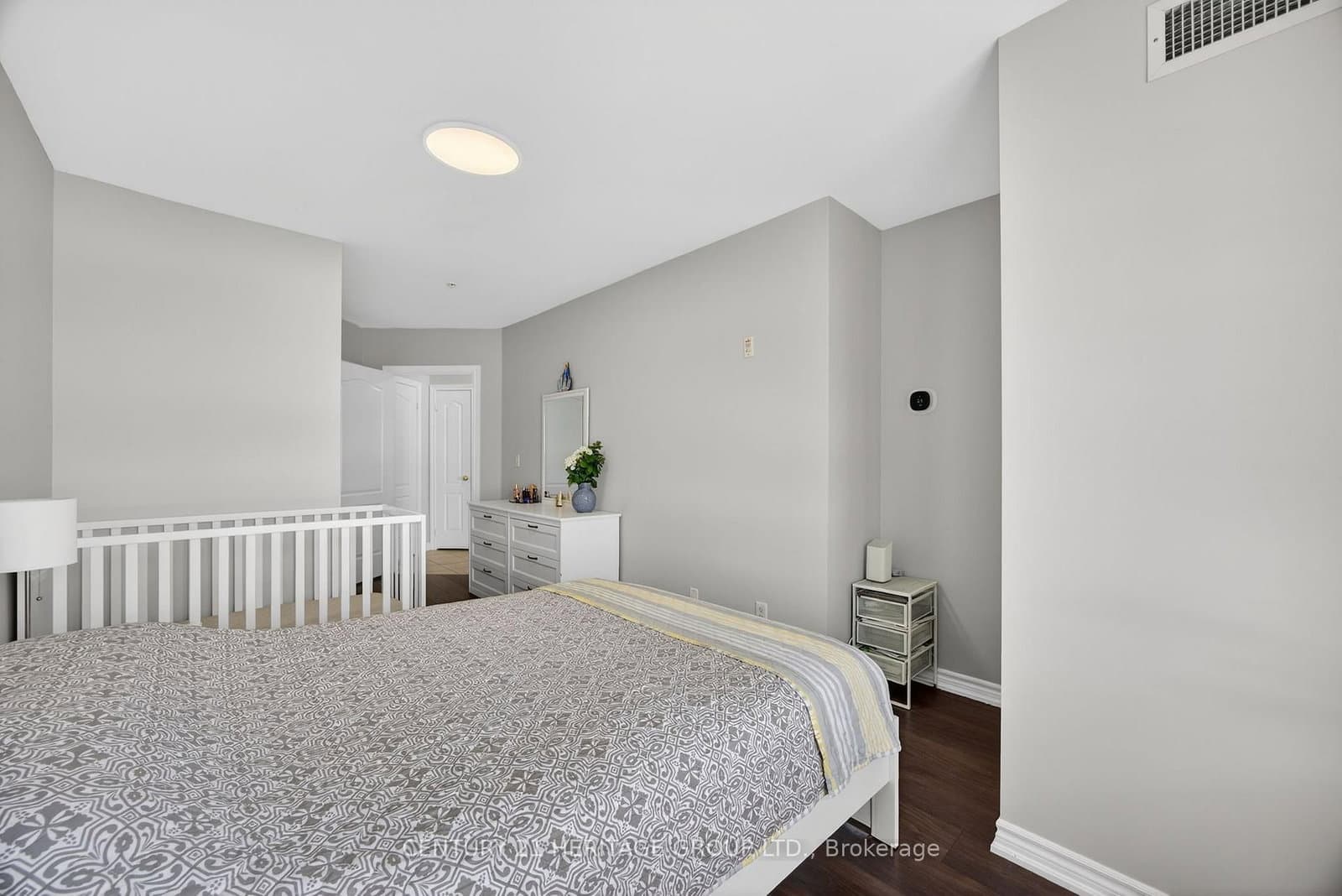 112 Simcoe Road, Unit 214 thumbnail 11