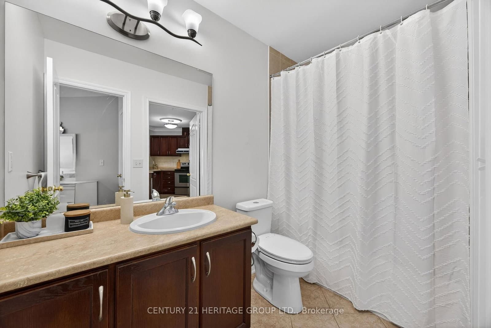 112 Simcoe Road, Unit 214 thumbnail 6