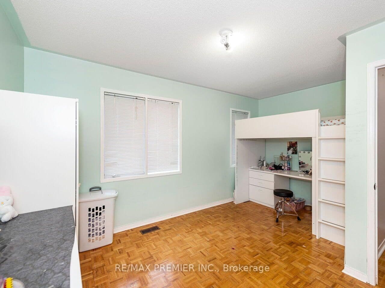 32 Stonebriar Drive thumbnail 29