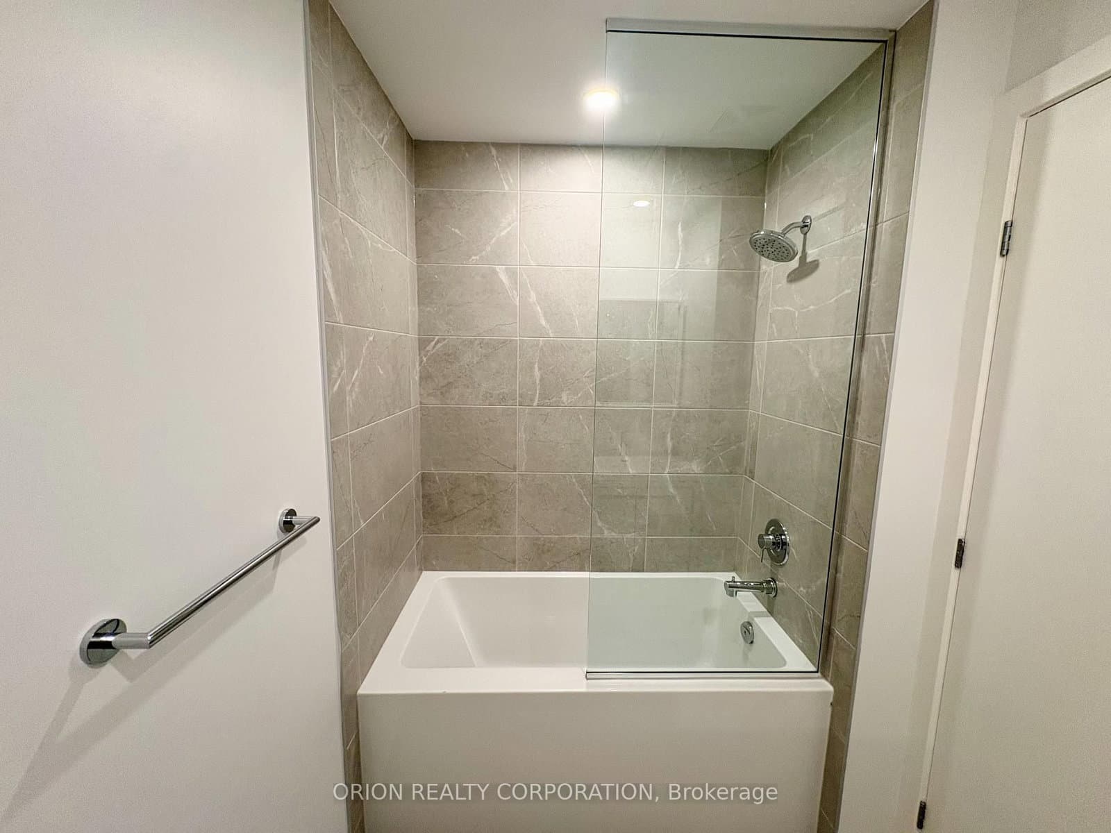 5 Meadowdale Road, Unit 211 thumbnail 12