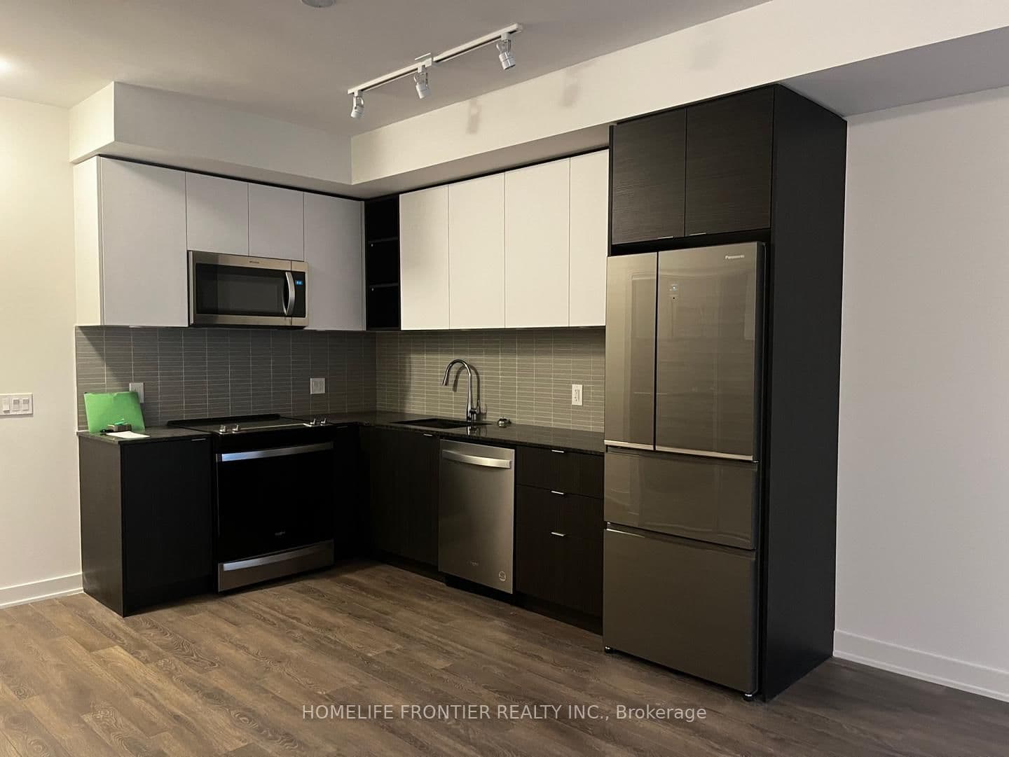 100 Eagle Rock Way, Unit 809 thumbnail 2