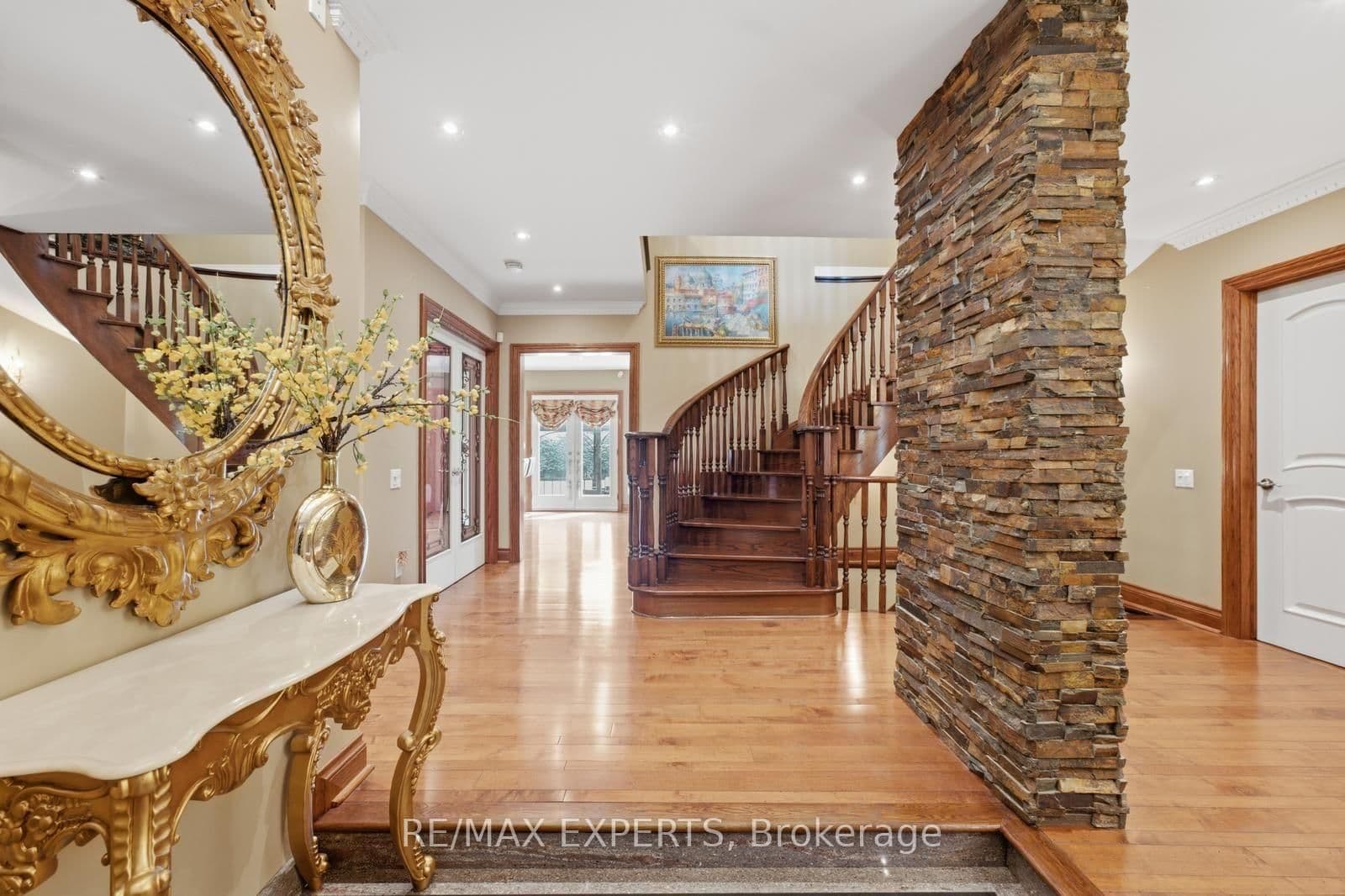 215 Velmar Drive thumbnail 6
