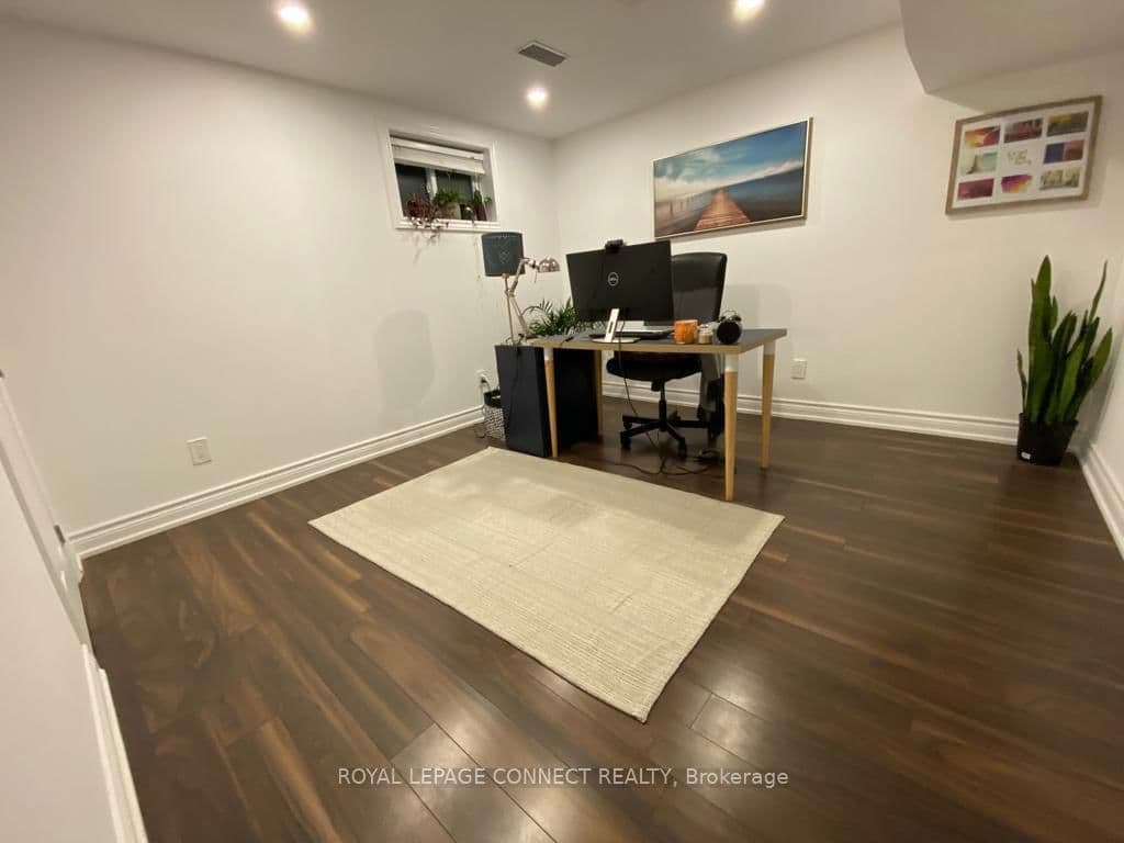 43 Tomlin Crescent, Unit Lower thumbnail 2