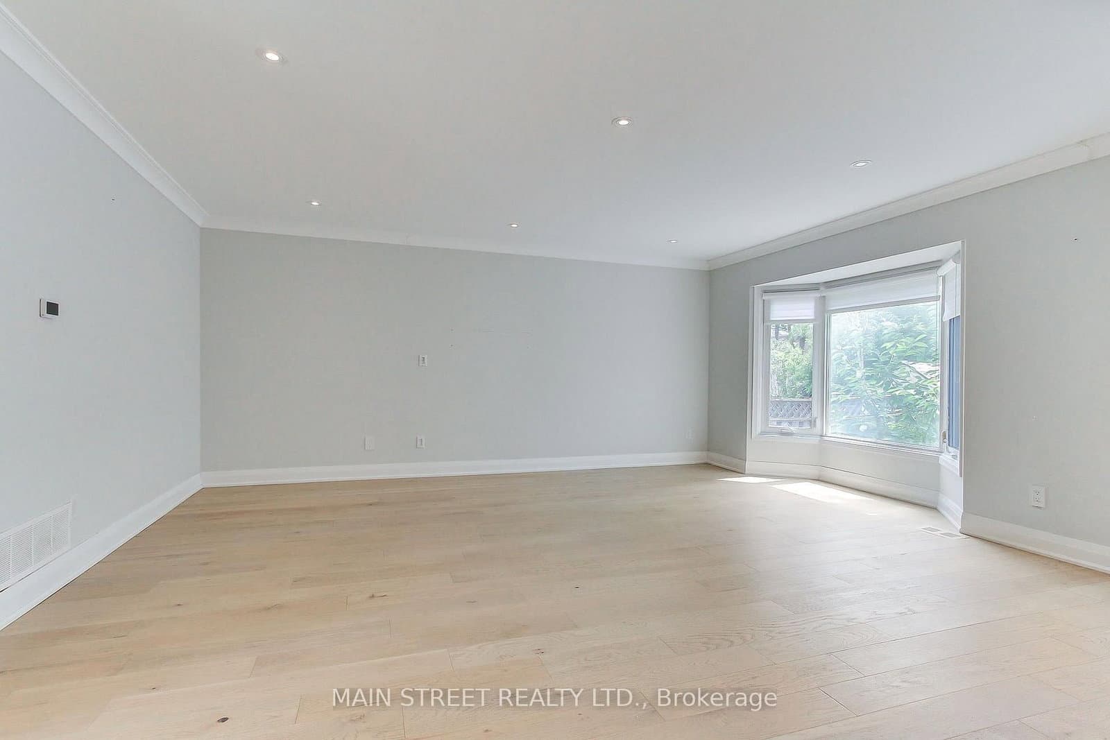 27 Murdock Avenue thumbnail 14