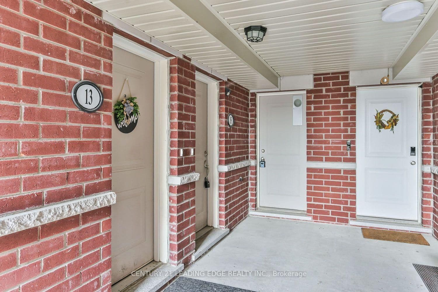 8 Villa Ada Drive thumbnail 4