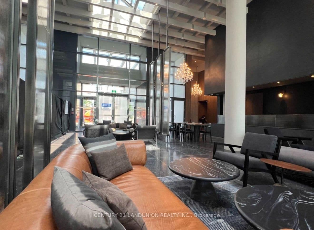 28 Interchange Way, Unit 3102 thumbnail 2