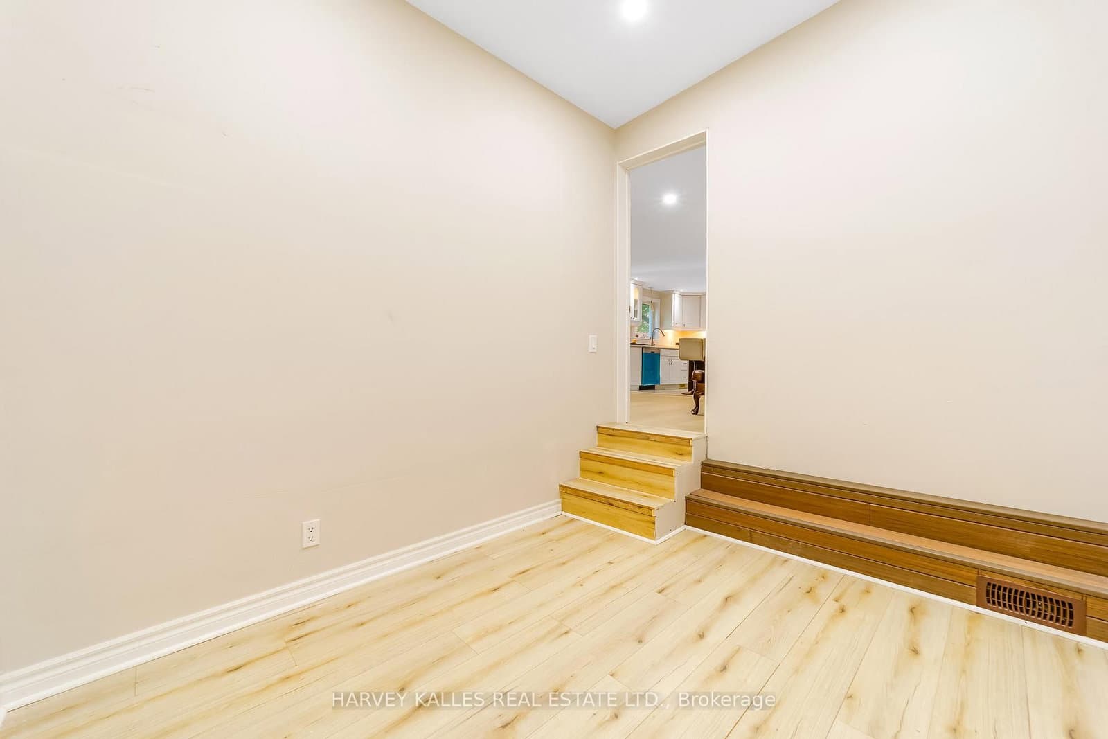 6814 14th Avenue thumbnail 16