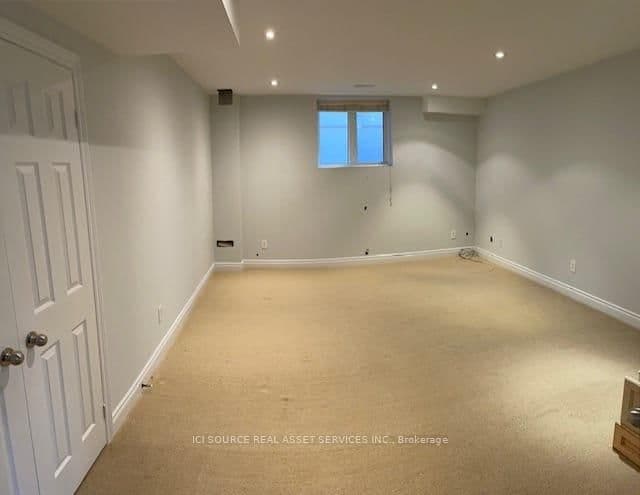 71 Vaughan Boulevard, Unit Basement thumbnail 3