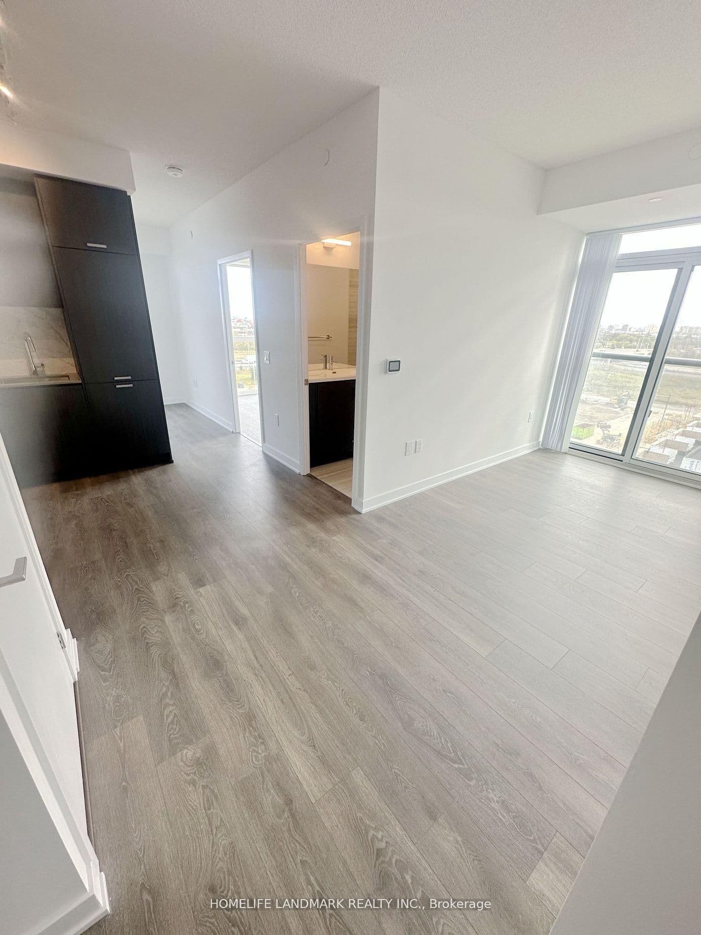 60 Honeycrisp Crescent, Unit 719 thumbnail 3