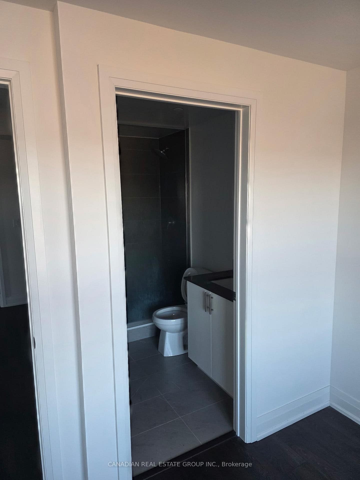 9700 Ninth Line, Unit 607 thumbnail 13