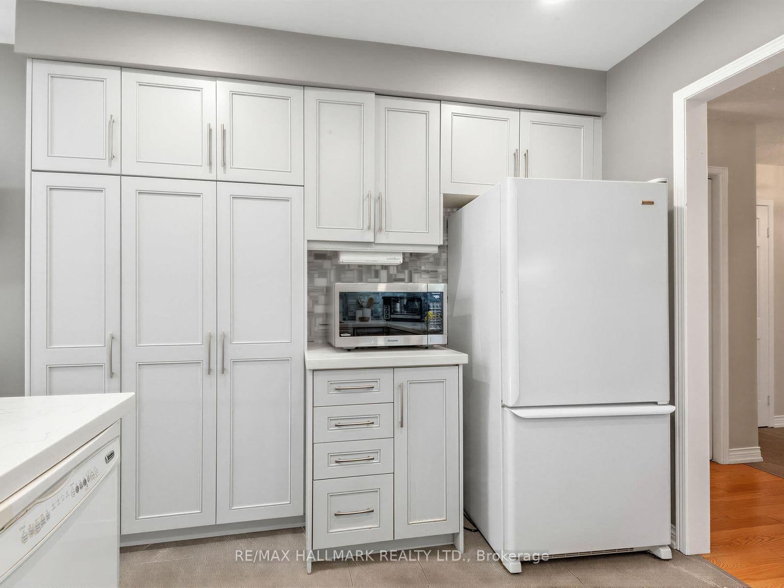 185 Aurora Heights Drive thumbnail 12