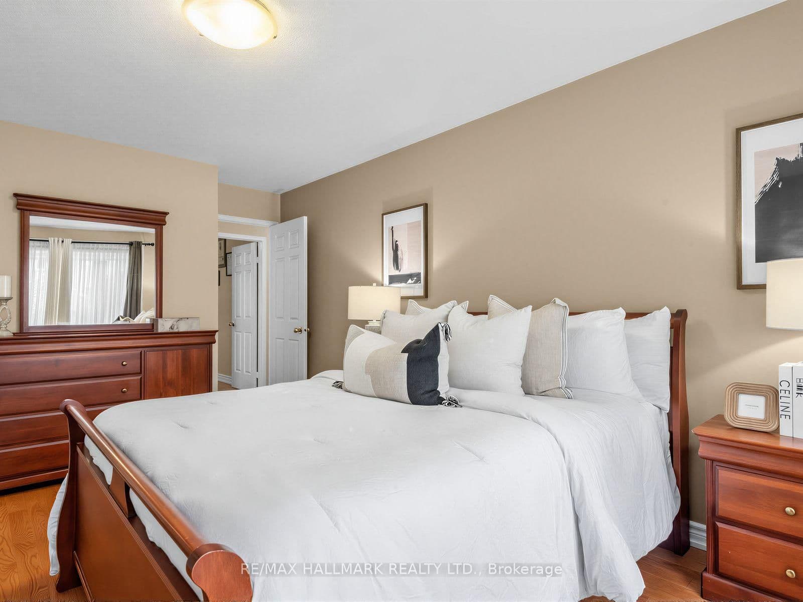 185 Aurora Heights Drive thumbnail 22