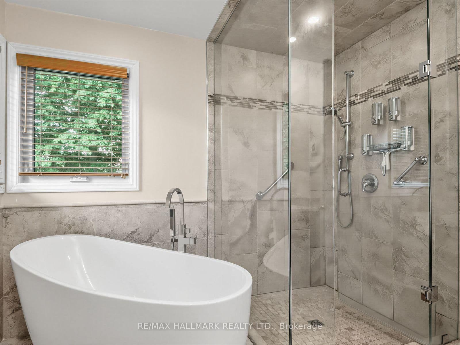 185 Aurora Heights Drive thumbnail 24