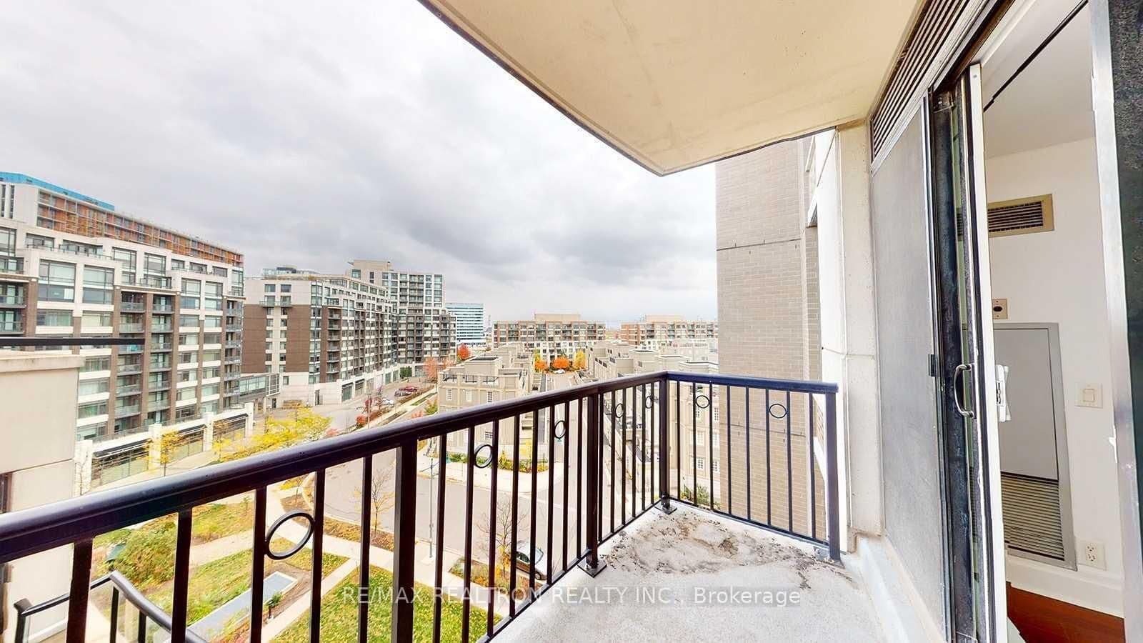 111 Upper Duke Crescent, Unit 701 thumbnail 16