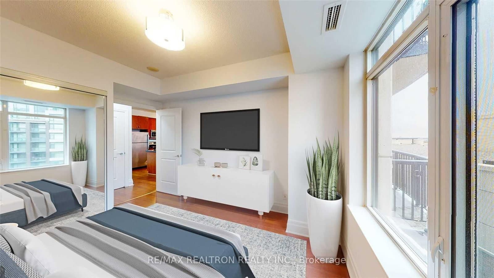 111 Upper Duke Crescent, Unit 701 thumbnail 9