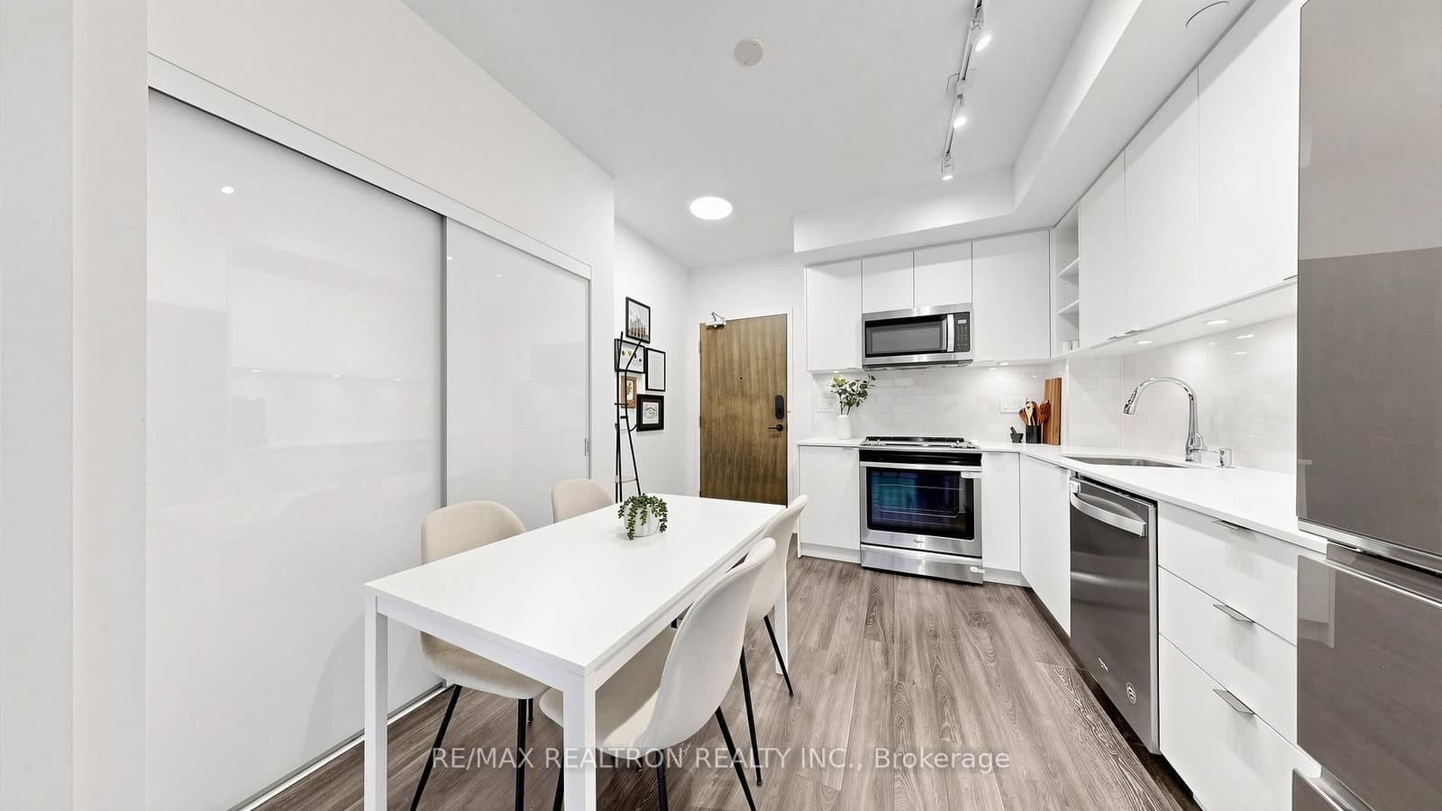 100 Eagle Rock Way, Unit 216 thumbnail 11
