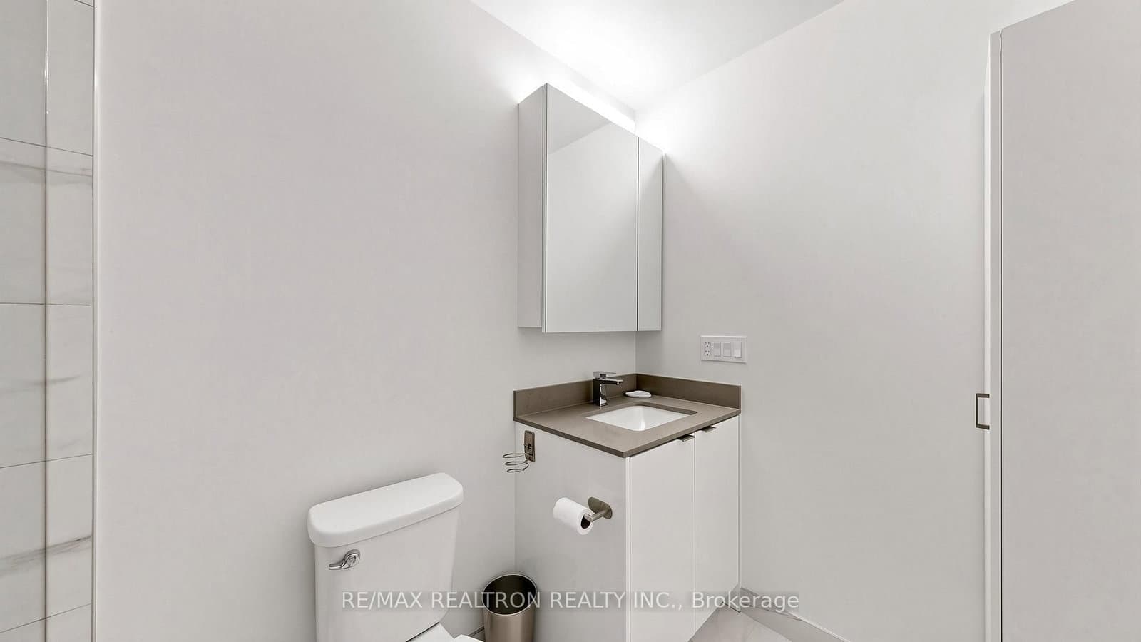 100 Eagle Rock Way, Unit 216 thumbnail 20