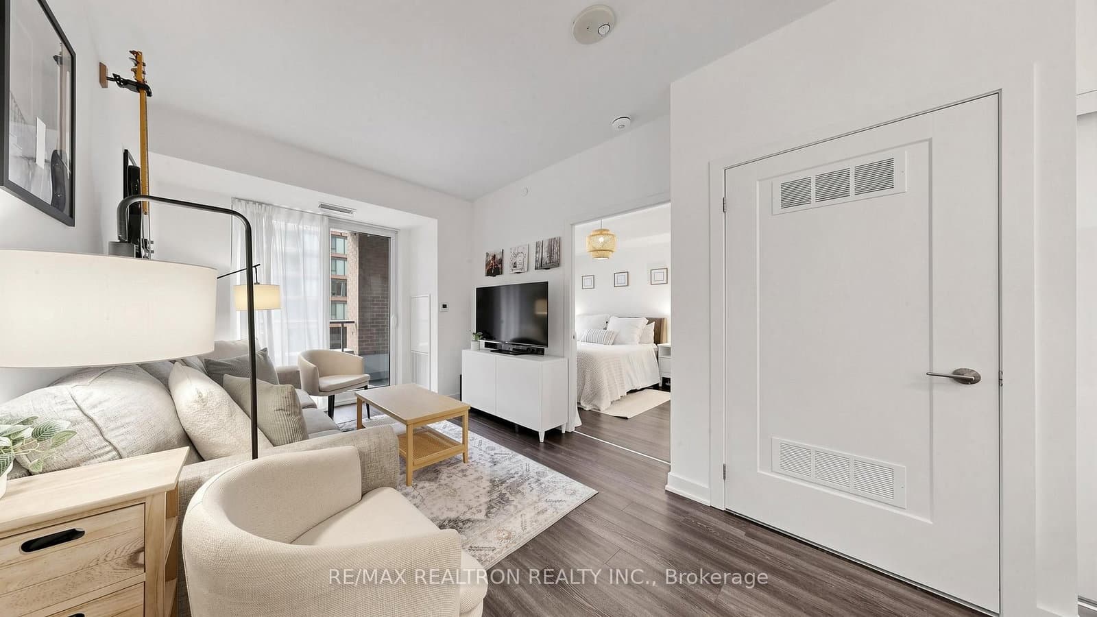 100 Eagle Rock Way, Unit 216 thumbnail 4