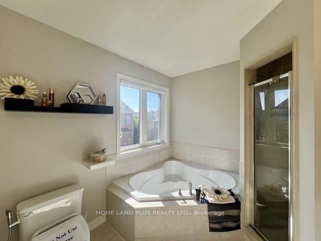 48 Langhorst Crescent thumbnail 33