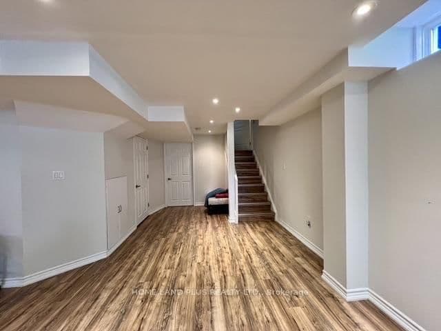 48 Langhorst Crescent thumbnail 41
