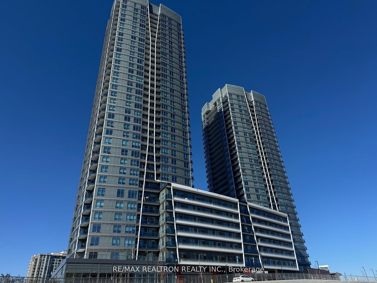 30 Upper Mall Way, Unit A620 - Image 1