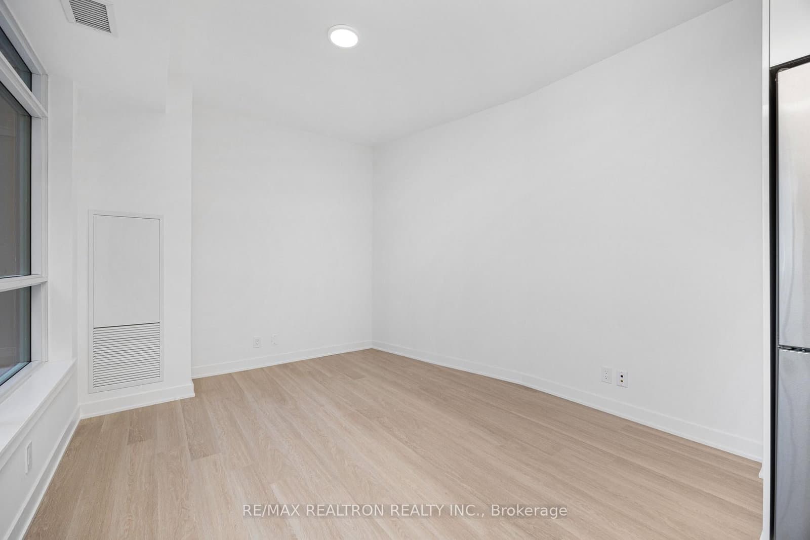 30 Upper Mall Way, Unit A620 thumbnail 12