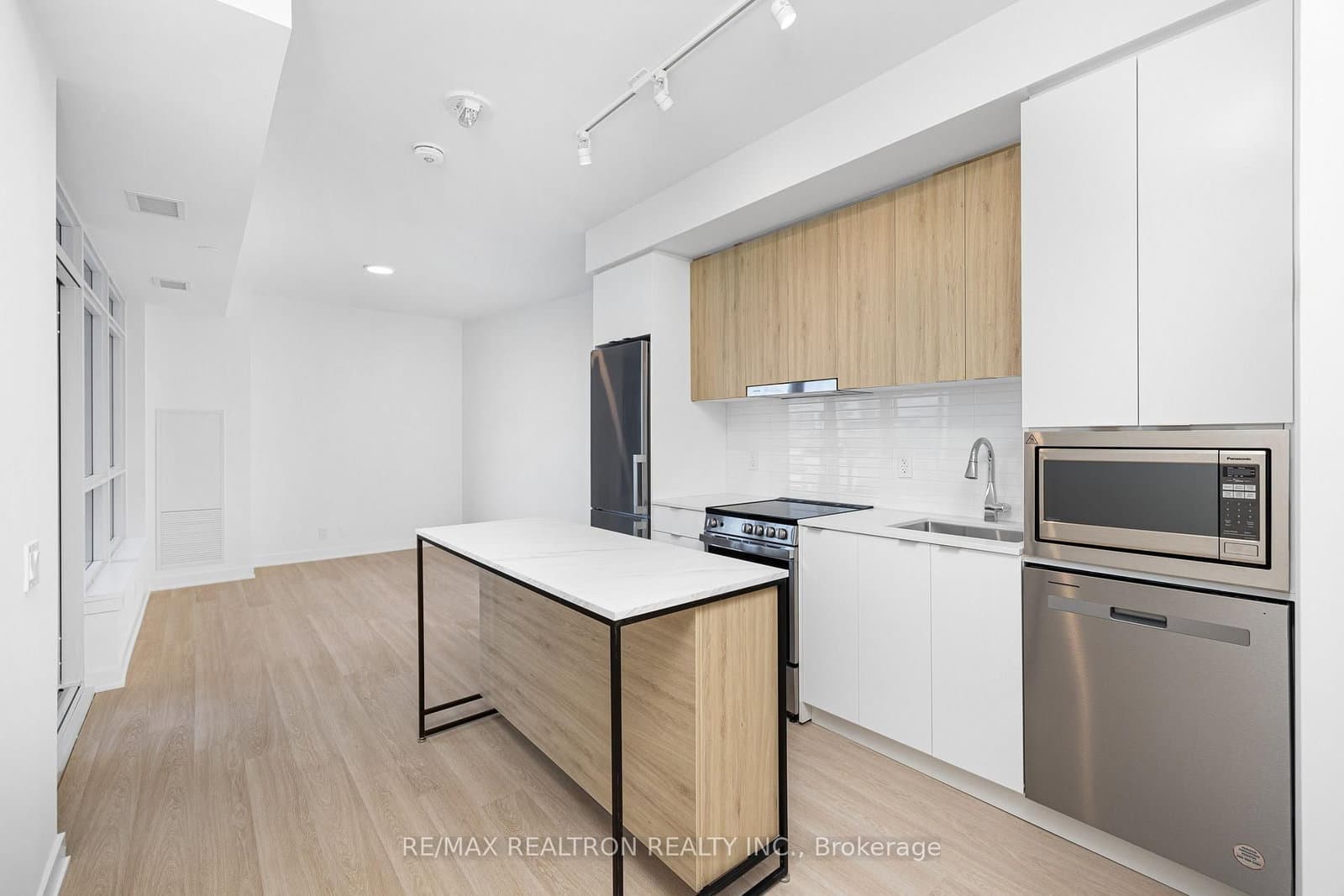 30 Upper Mall Way, Unit A620 thumbnail 6