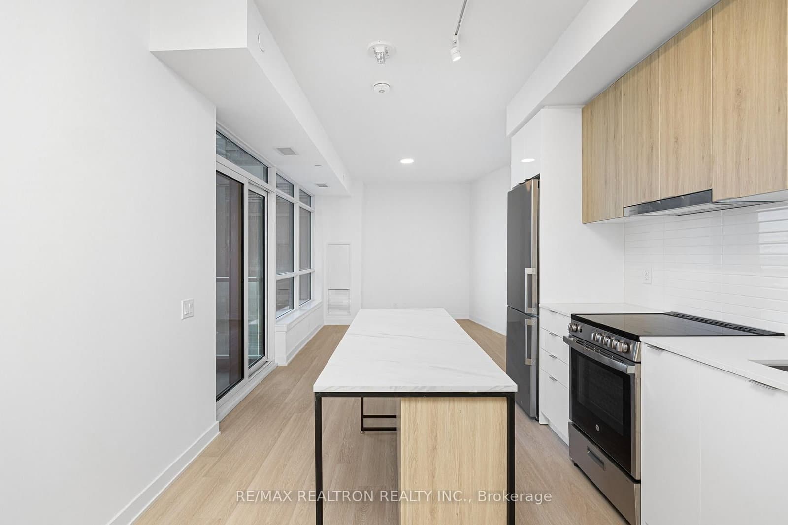 30 Upper Mall Way, Unit A620 thumbnail 7