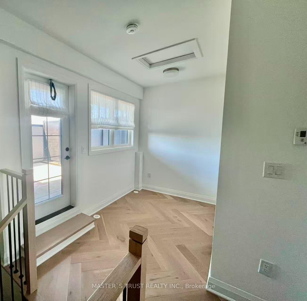 27 Alton Crescent thumbnail 3