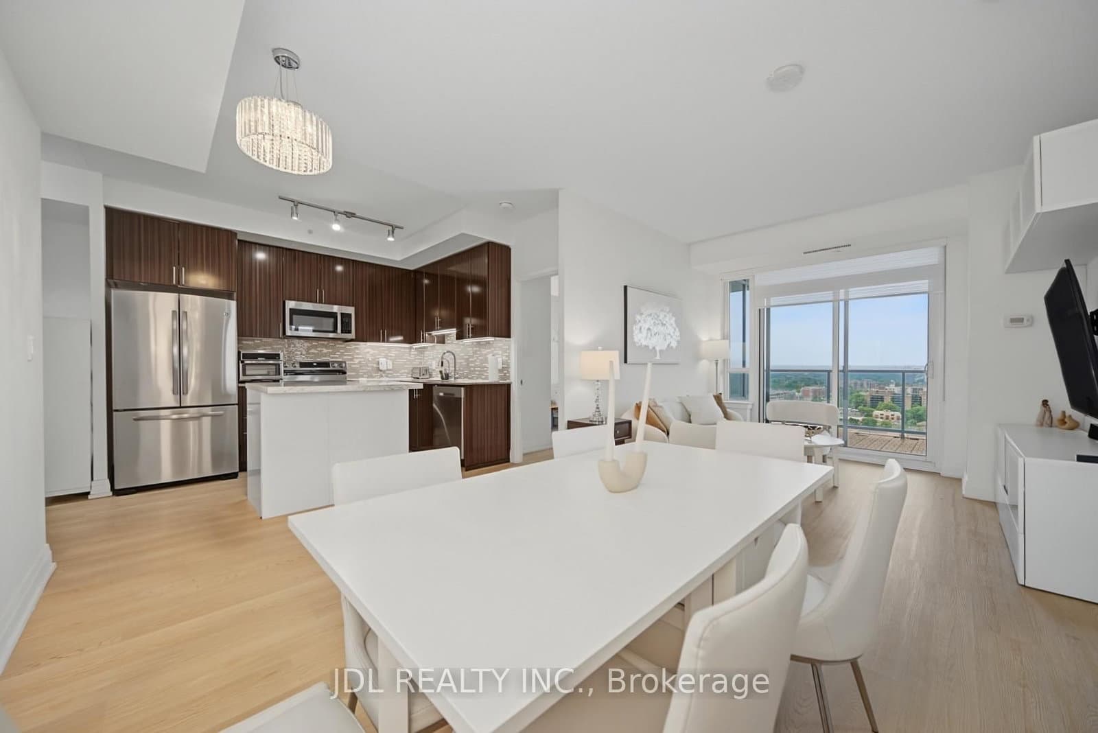 7165 Yonge Street, Unit 902 thumbnail 18