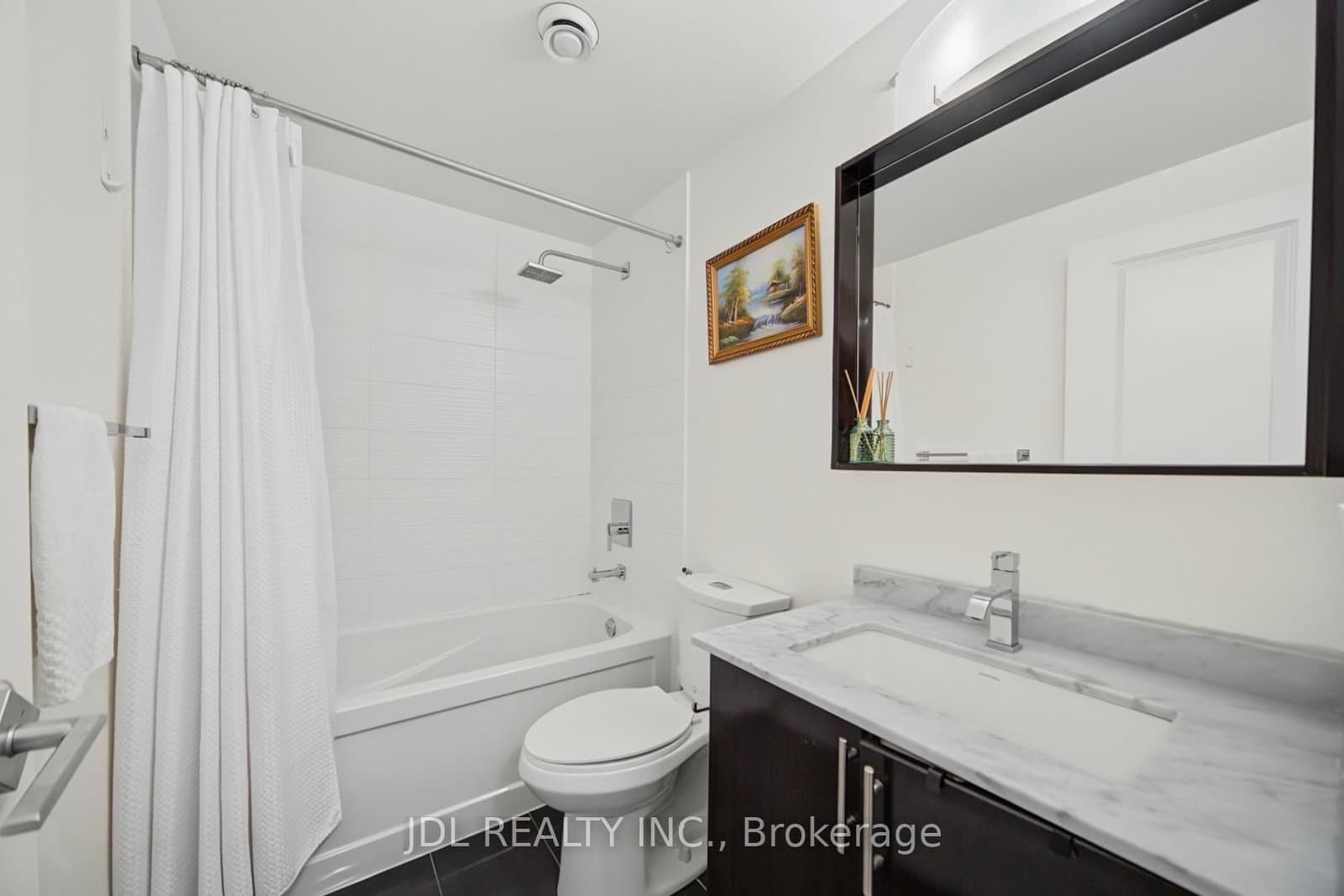7165 Yonge Street, Unit 902 thumbnail 7