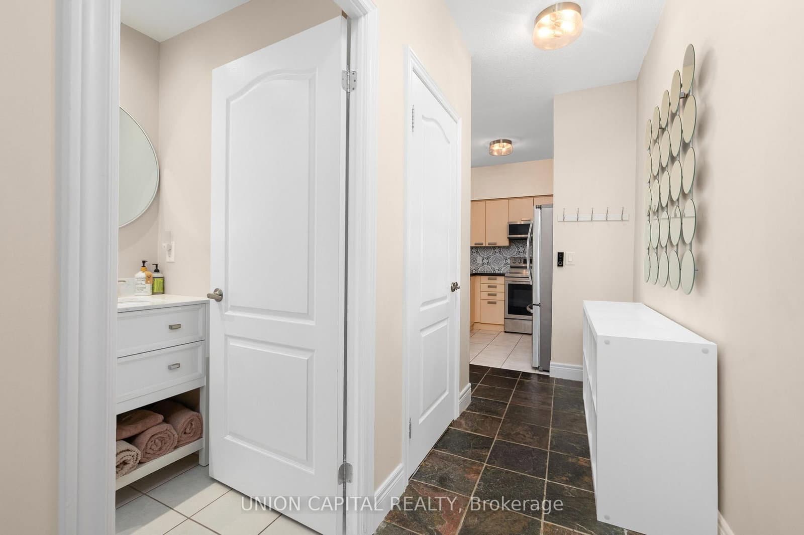 48 Suncrest Boulevard, Unit 102 thumbnail 10